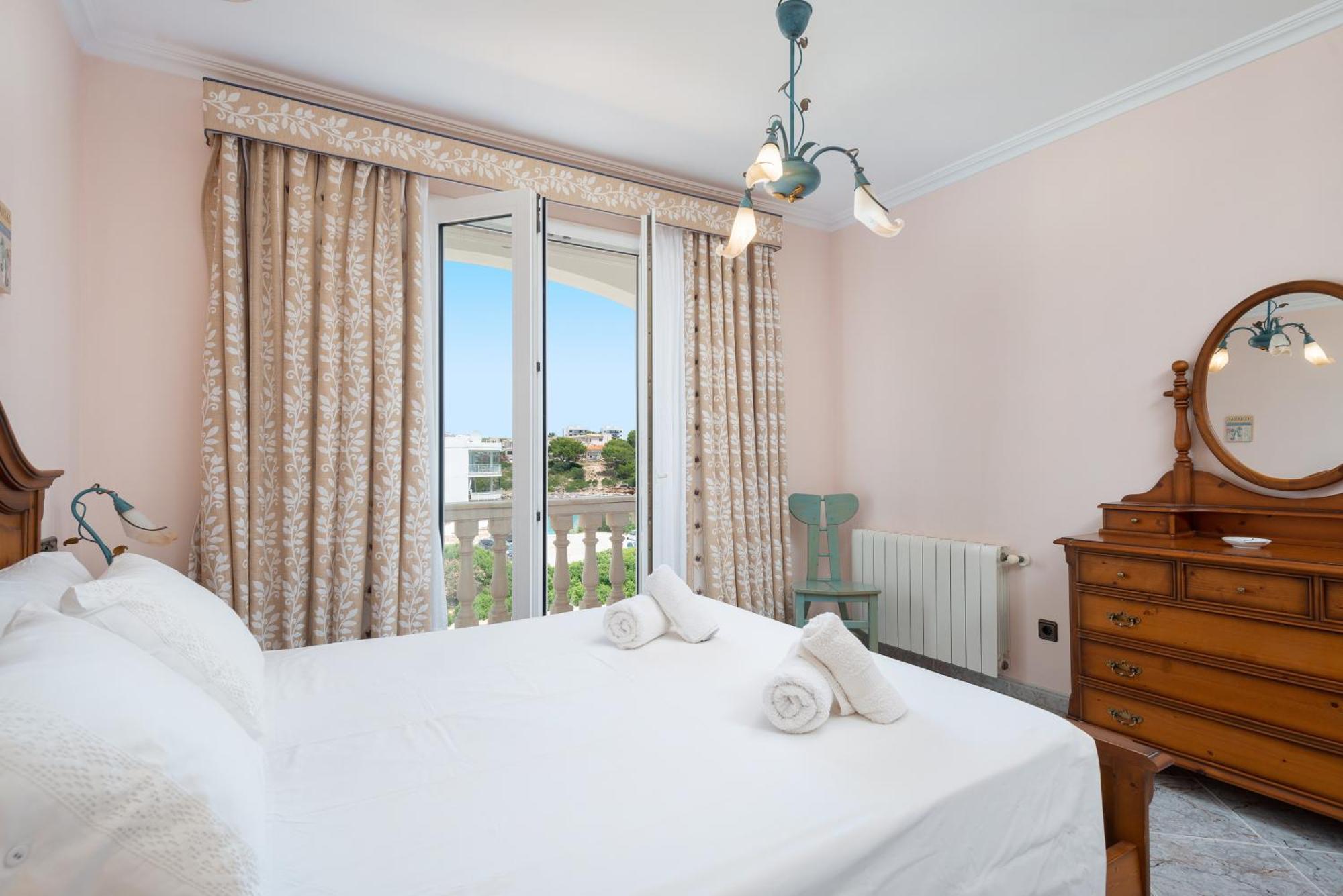Villa New! With Sea View Very Close To Cala Marsal